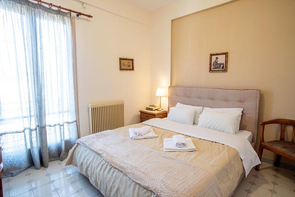 Koukonas Hotel Galaxidi ภายนอก รูปภาพ