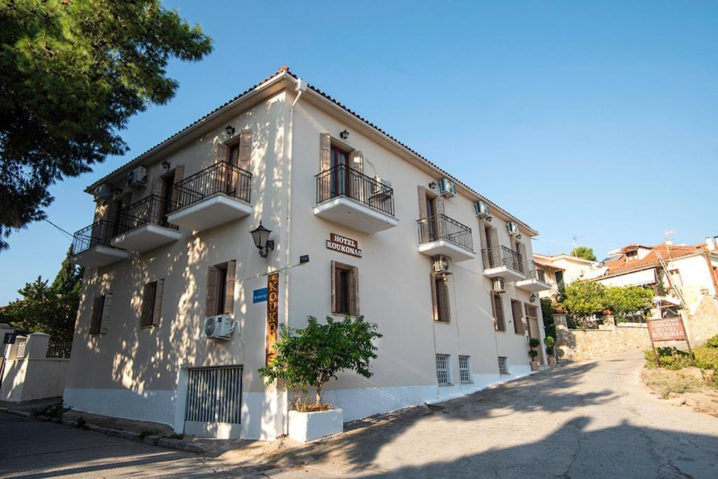 Koukonas Hotel Galaxidi ภายนอก รูปภาพ