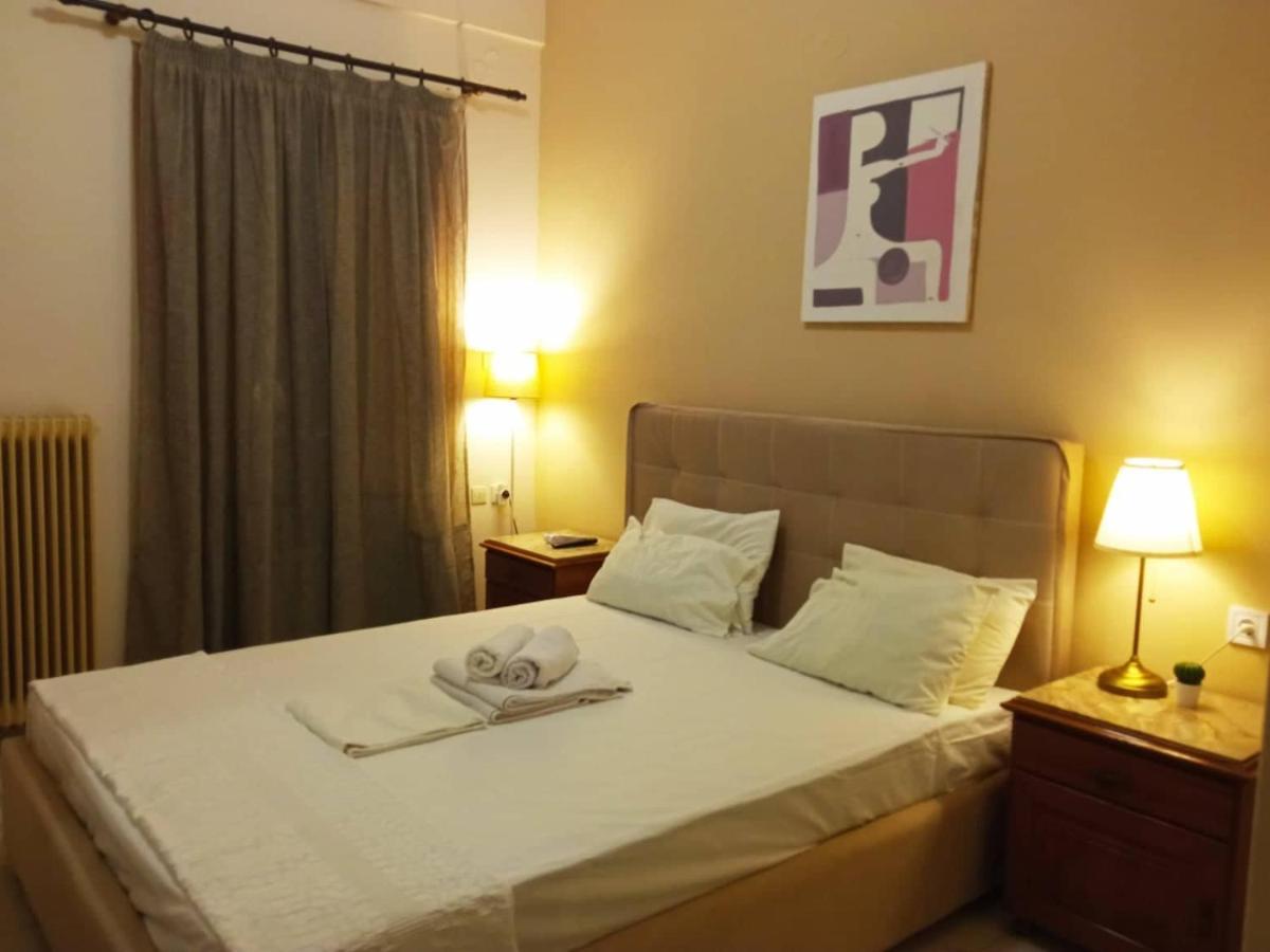 Koukonas Hotel Galaxidi ภายนอก รูปภาพ