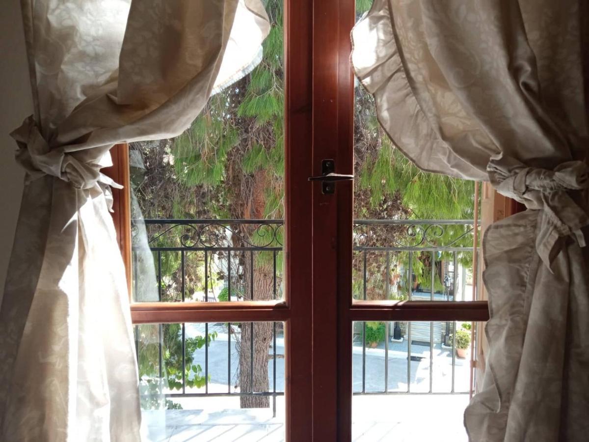 Koukonas Hotel Galaxidi ภายนอก รูปภาพ